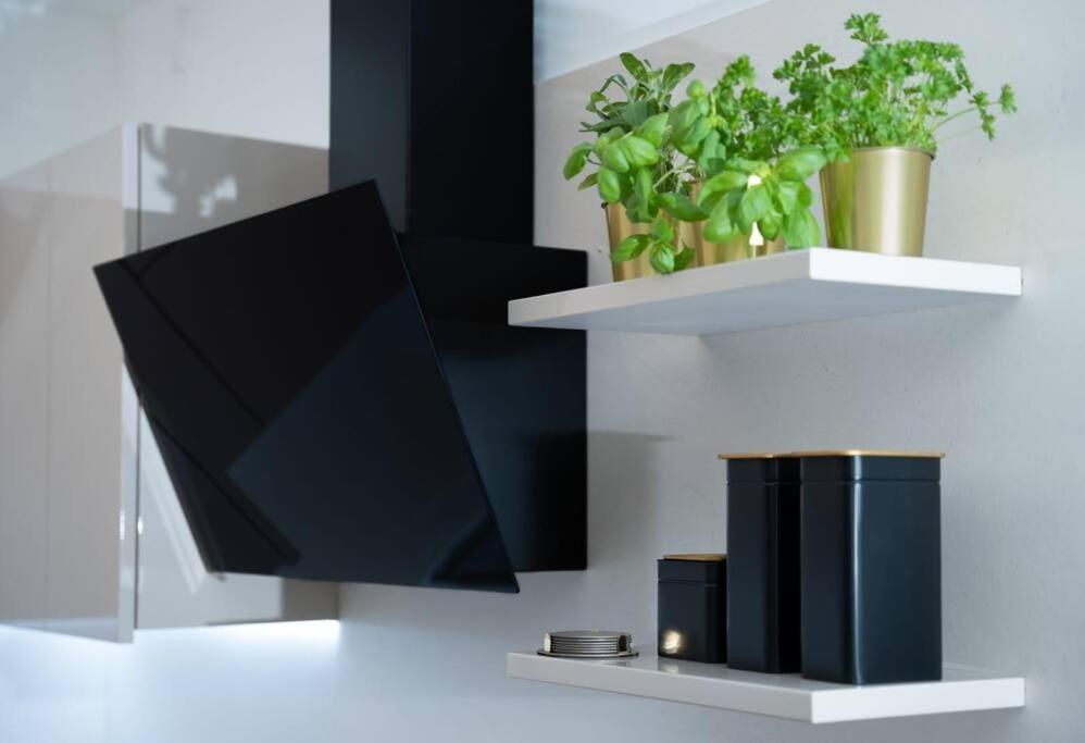 Capsula Luxury